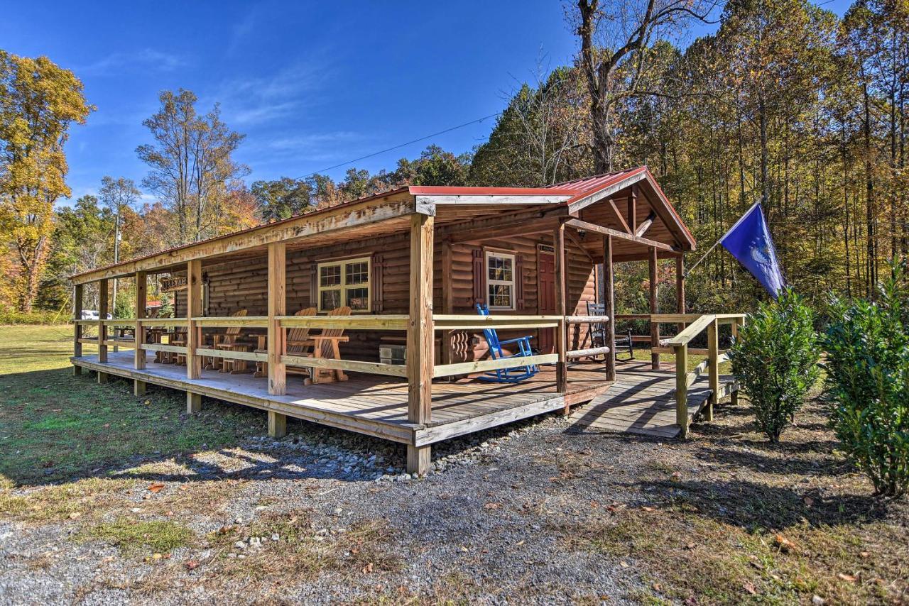 Pet-Friendly Cabin With Fire Pit And River Access! Parsons Екстериор снимка